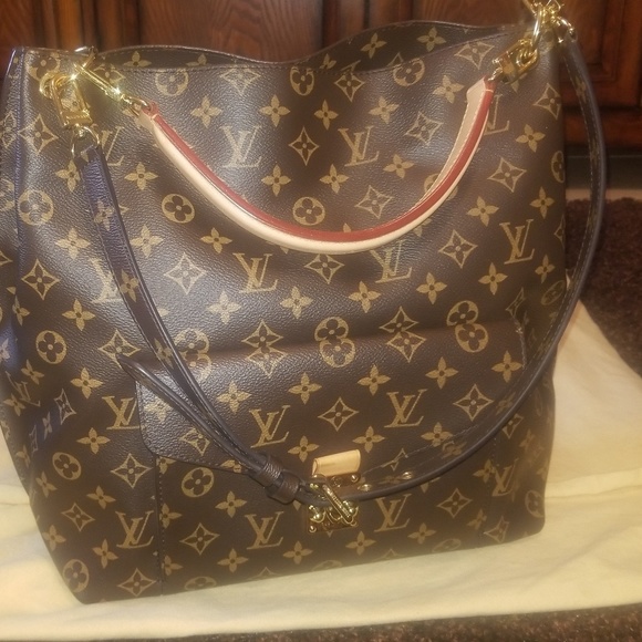 Louis Vuitton Handbags - *SOLD* LOUIS VUITTON MONOGRAM METIS HOBO